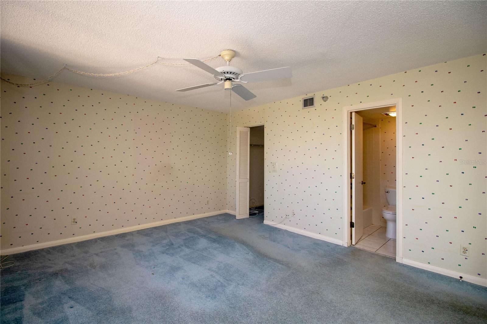 5950 PELICAN BAY PLZ S #1004, GULFPORT, FL, 33707