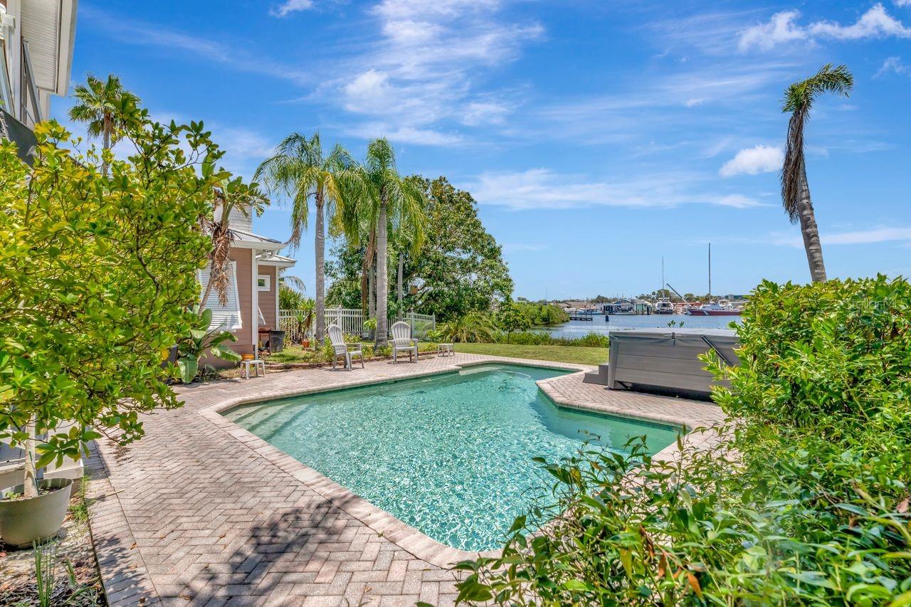 1149 MARINA DR, TARPON SPRINGS, FL, 34689