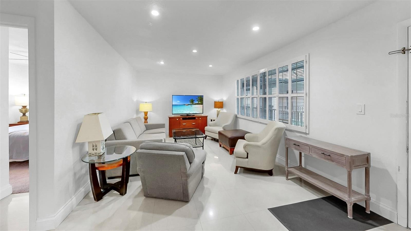 1146 KING ARTHUR CT #114, DUNEDIN, FL, 34698