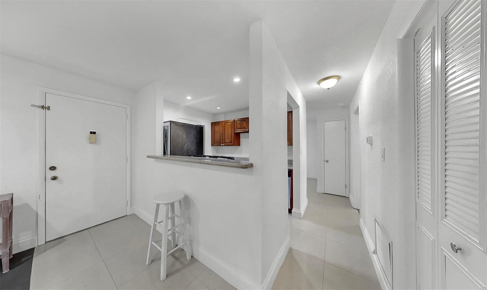 1146 KING ARTHUR CT #114, DUNEDIN, FL, 34698