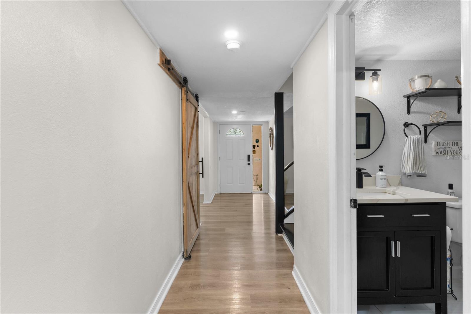 7712 WINGING WAY DR, TAMPA, FL, 33615