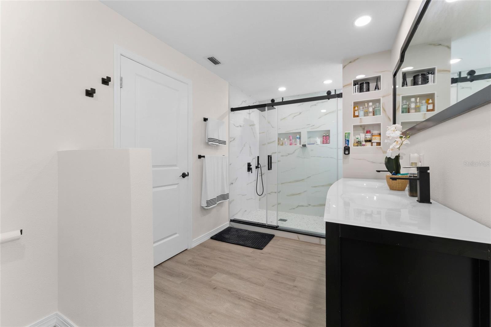 7712 WINGING WAY DR, TAMPA, FL, 33615