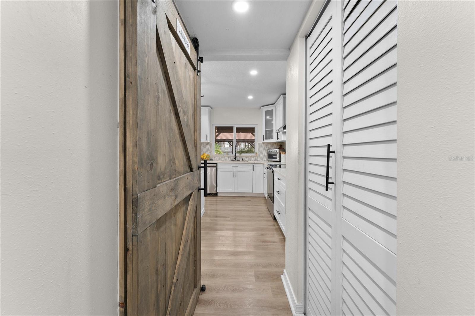 7712 WINGING WAY DR, TAMPA, FL, 33615