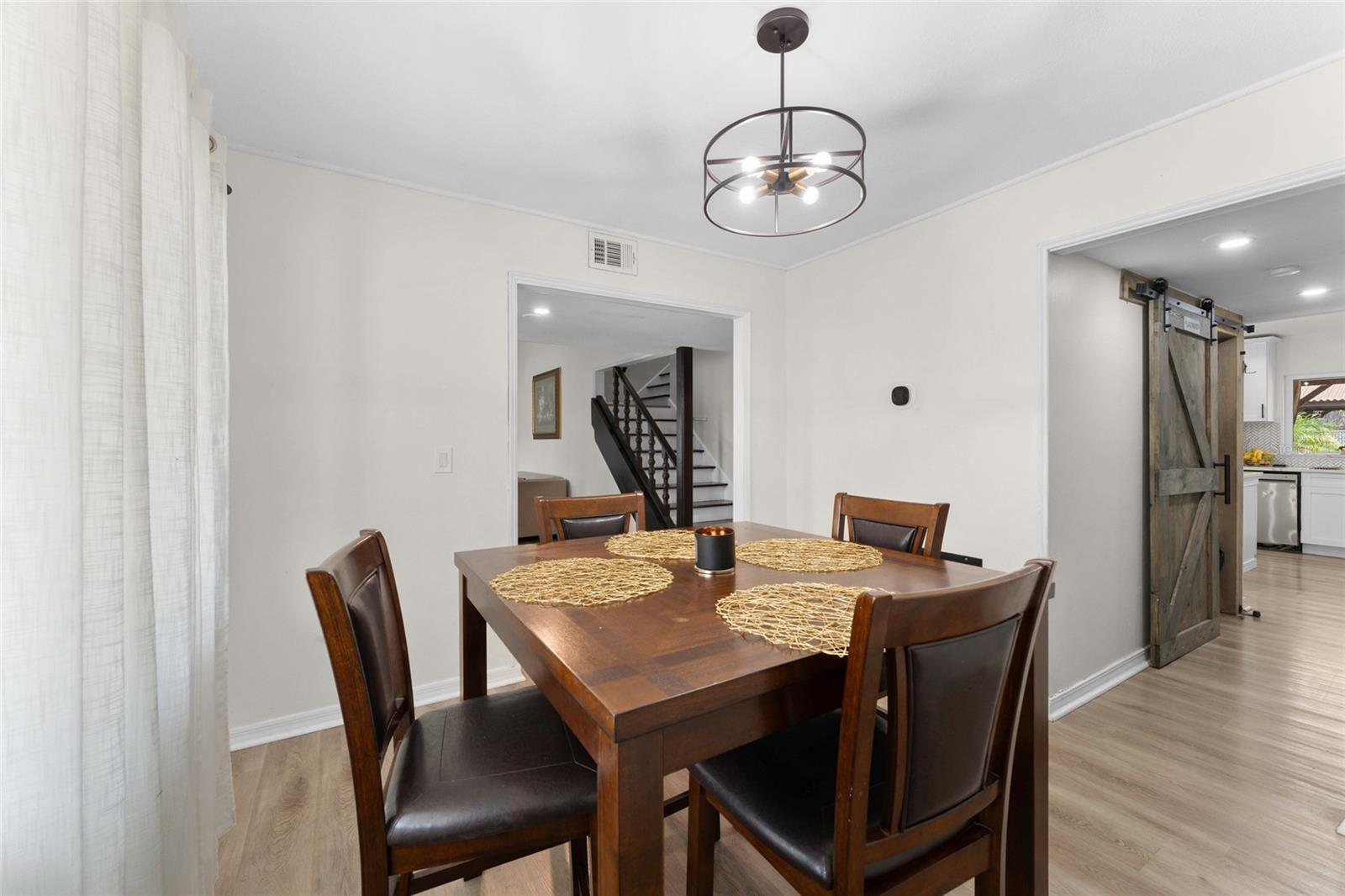 7712 WINGING WAY DR, TAMPA, FL, 33615