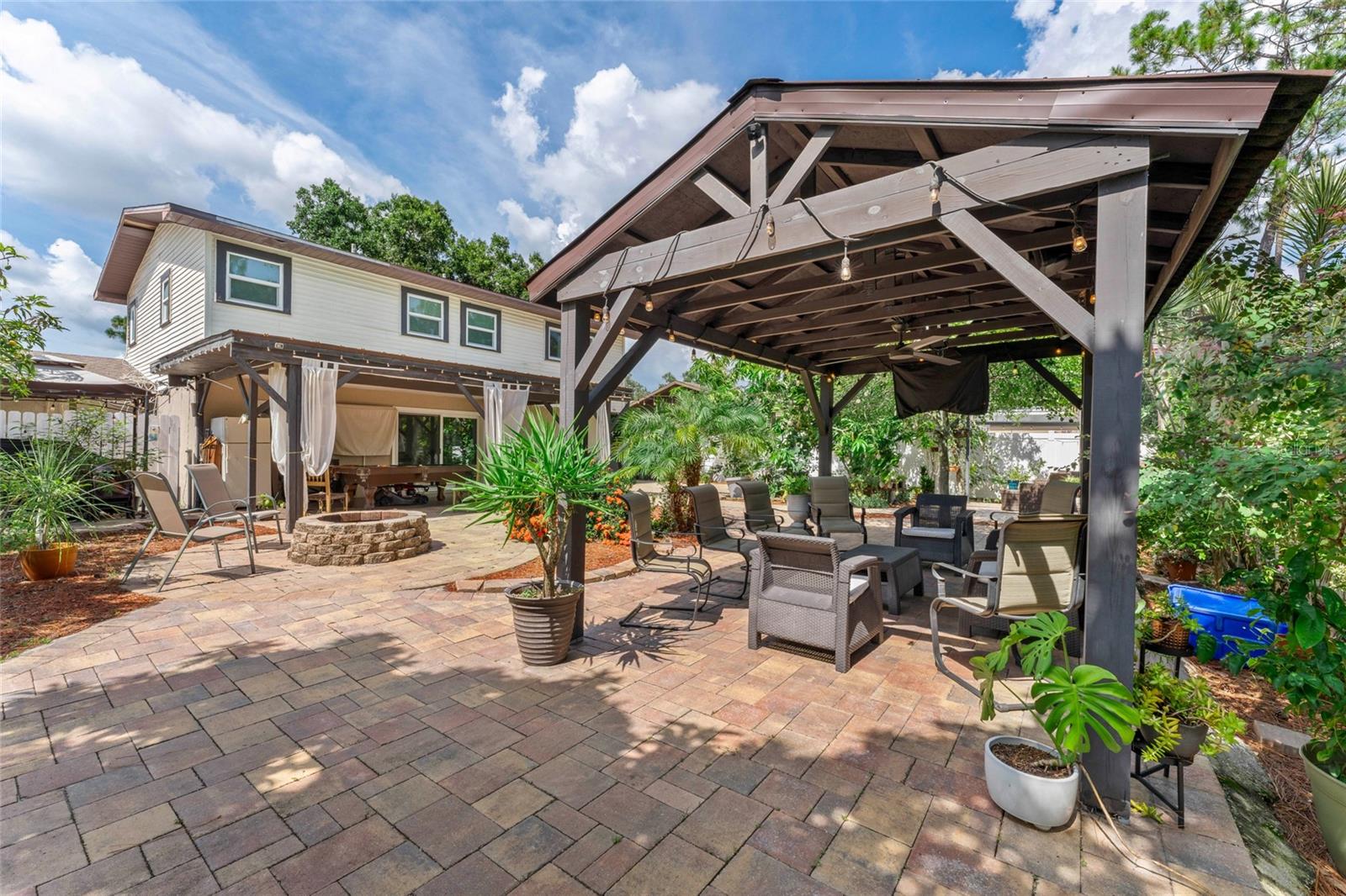 7712 WINGING WAY DR, TAMPA, FL, 33615