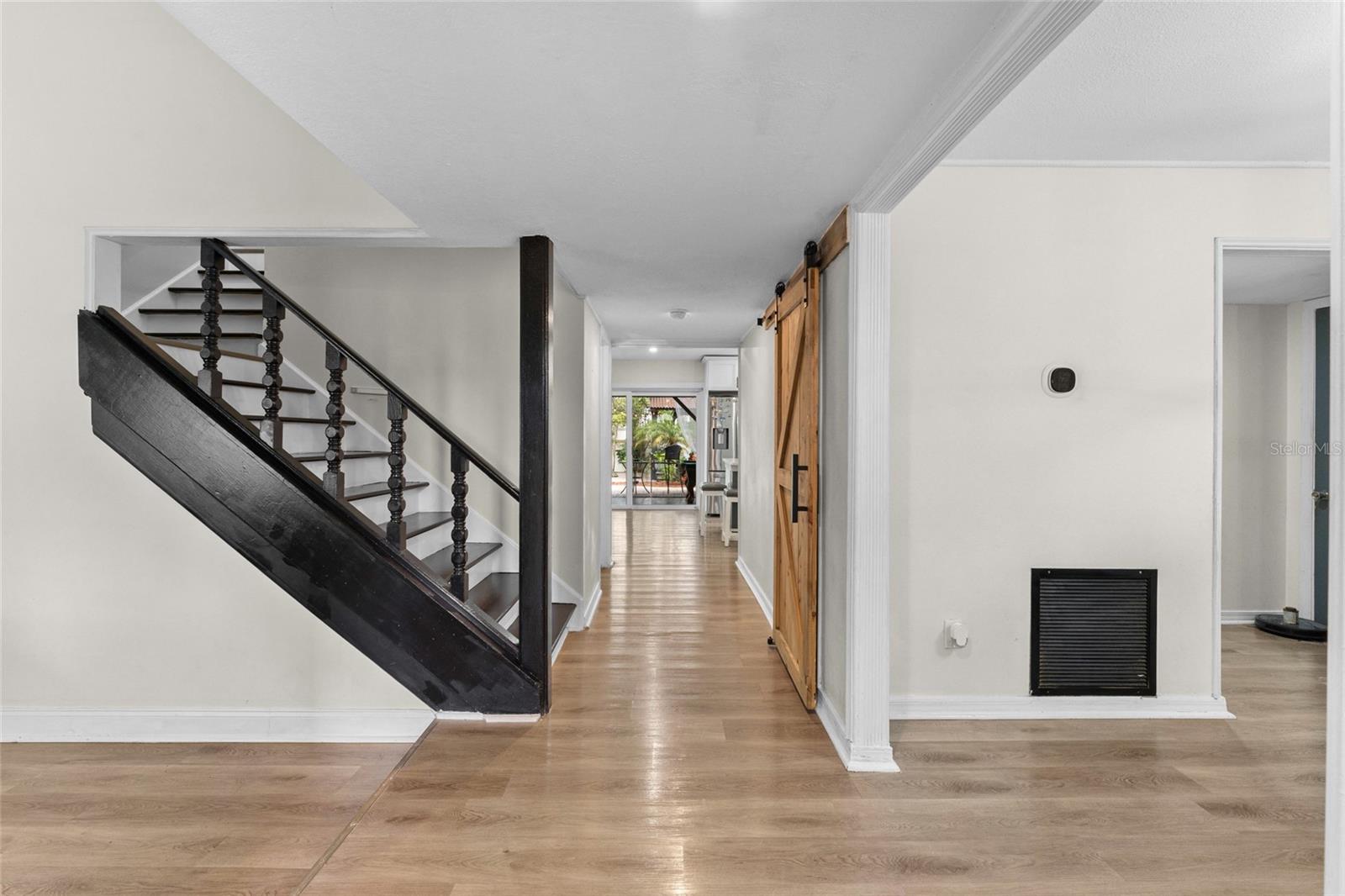 7712 WINGING WAY DR, TAMPA, FL, 33615