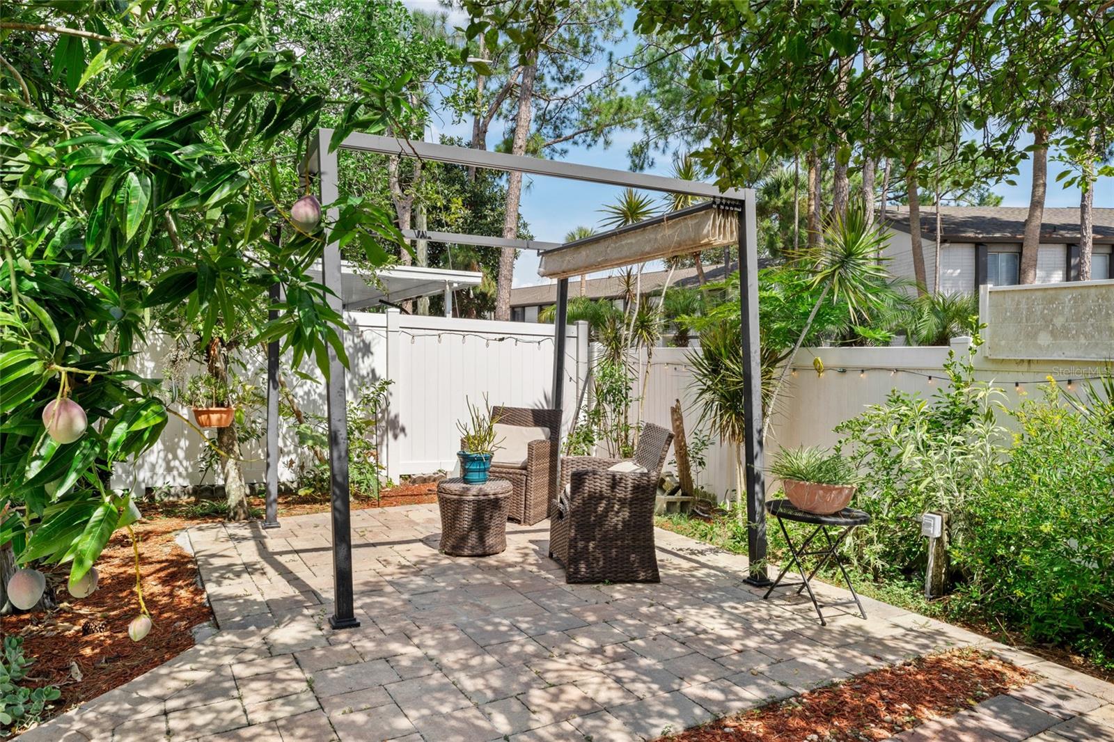 7712 WINGING WAY DR, TAMPA, FL, 33615