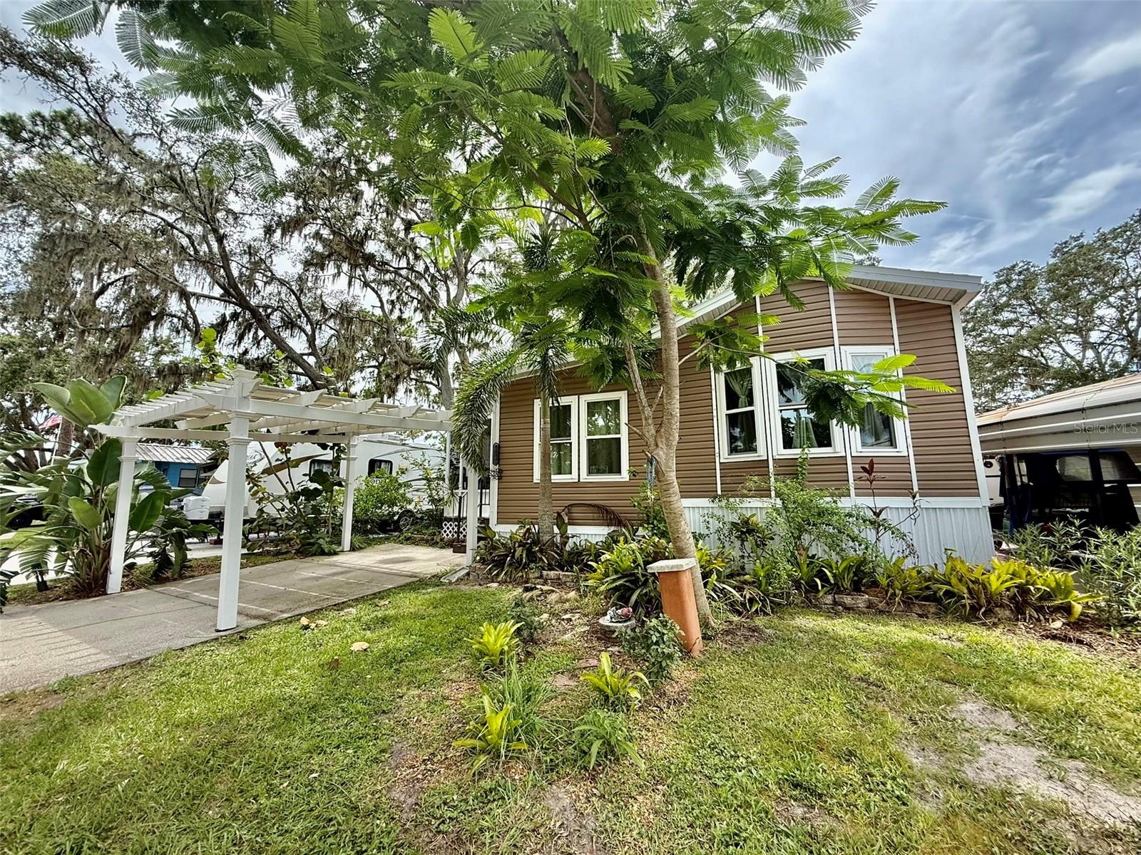 8383 NIGHT OWL DR., RIVERVIEW, FL, 33569