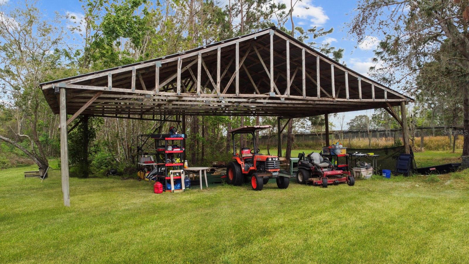 8122 PINE ISLAND RD, CLERMONT, FL, 34711