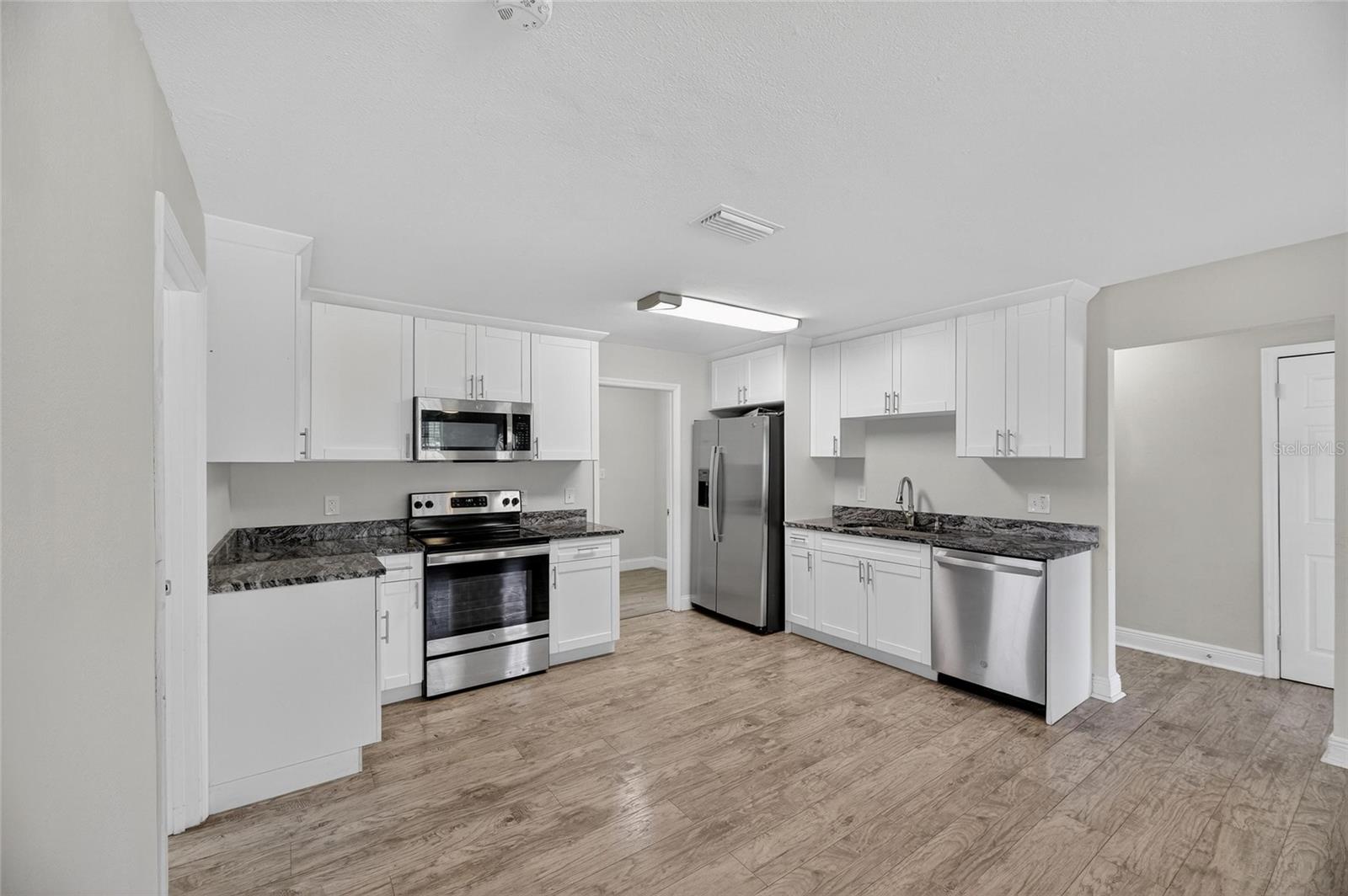 3409 E COMANCHE AVE, TAMPA, FL, 33610