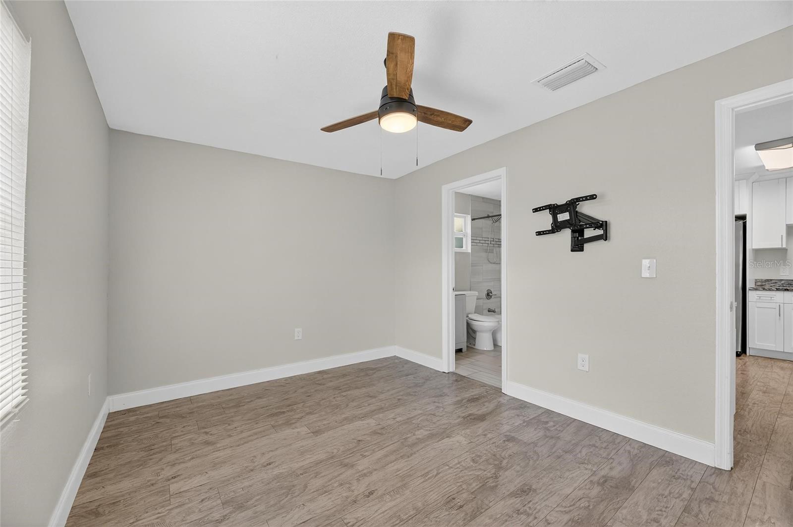 3409 E COMANCHE AVE, TAMPA, FL, 33610