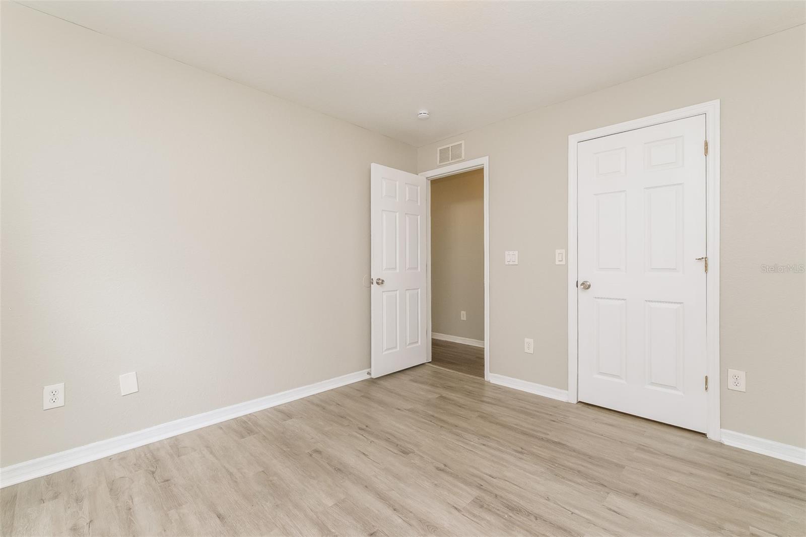 8719 N 48TH ST, TAMPA, FL, 33617