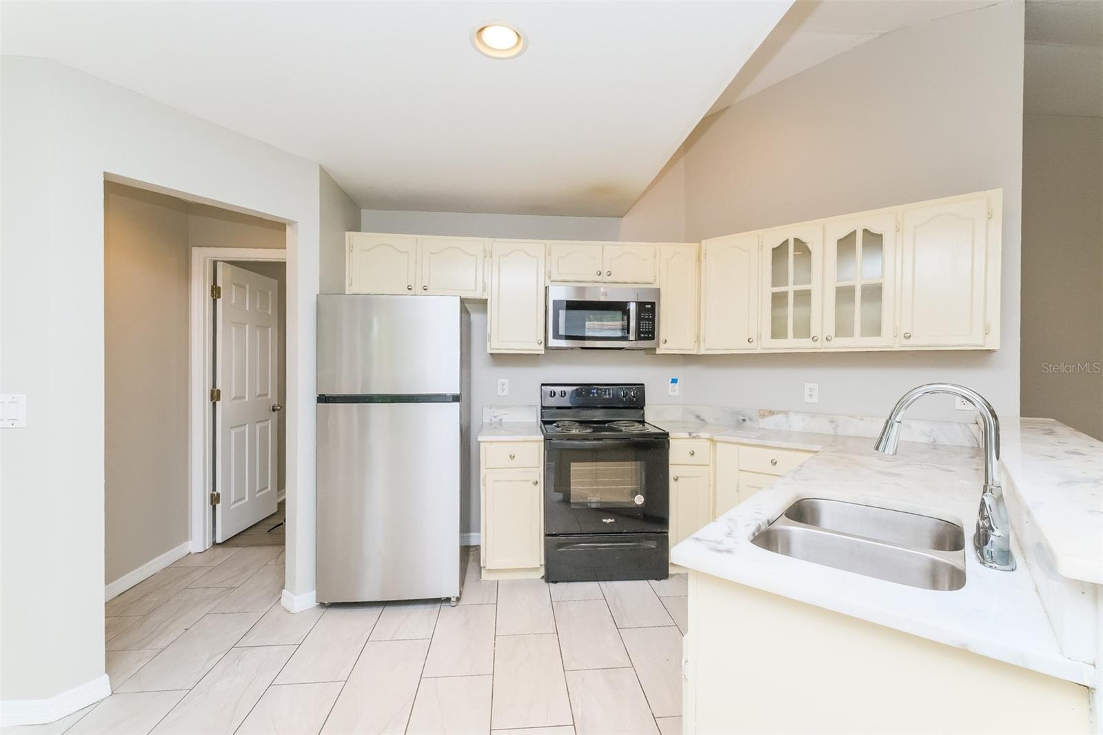 8719 N 48TH ST, TAMPA, FL, 33617