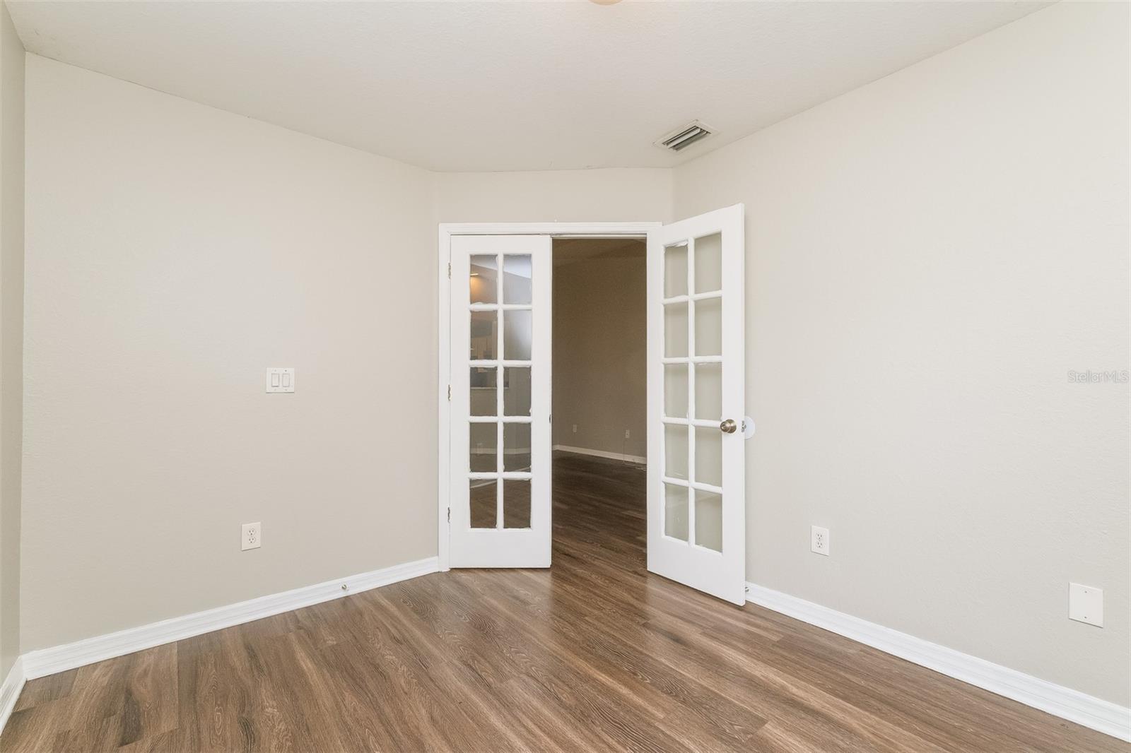 8719 N 48TH ST, TAMPA, FL, 33617