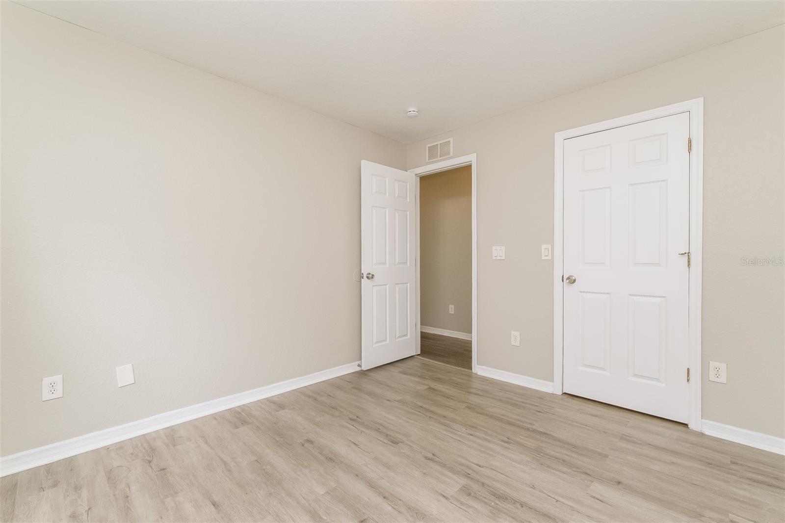 8719 N 48TH ST, TAMPA, FL, 33617