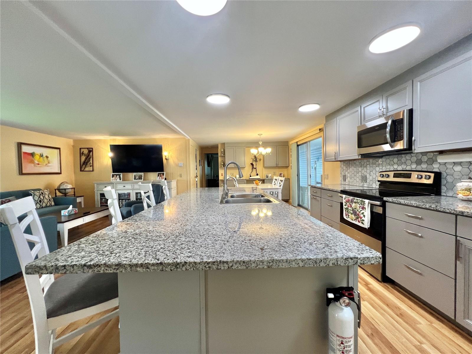 117 CHESTNUT ST, LEESBURG, FL, 34748