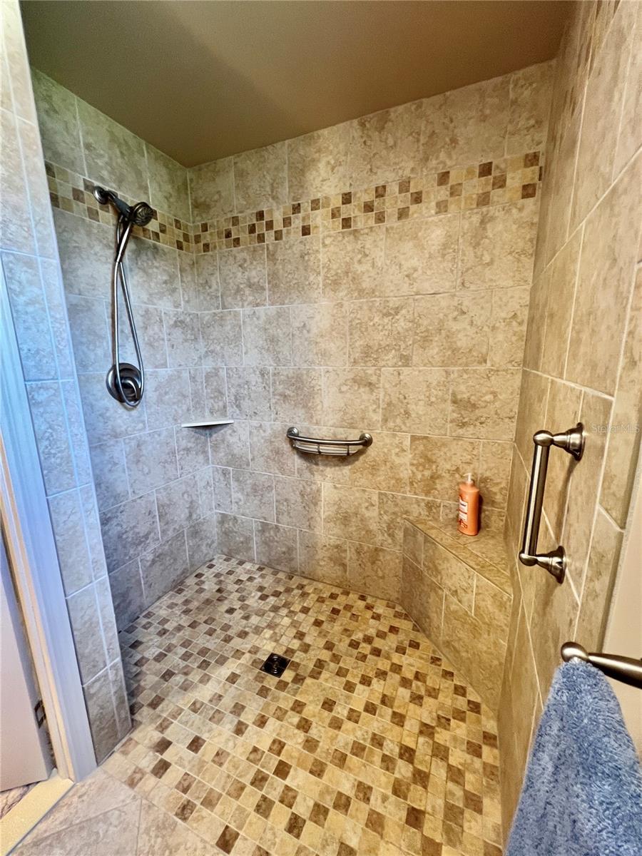 117 CHESTNUT ST, LEESBURG, FL, 34748