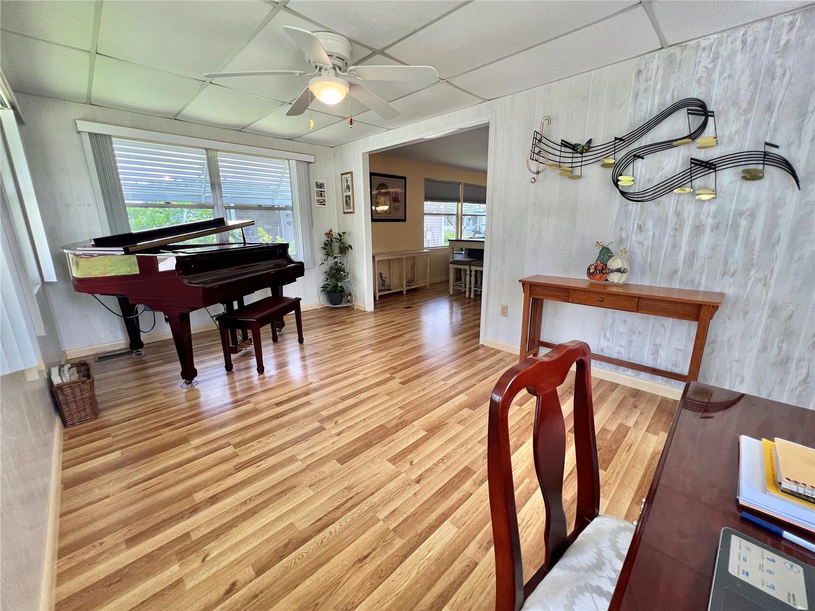 117 CHESTNUT ST, LEESBURG, FL, 34748