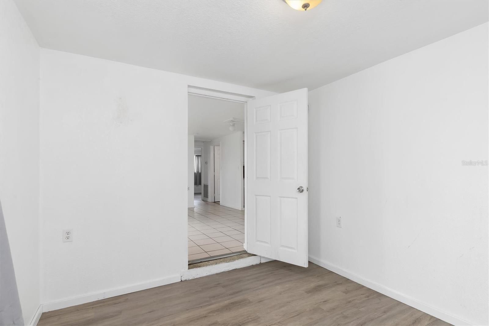 90 W COWLES ST, ENGLEWOOD, FL, 34223