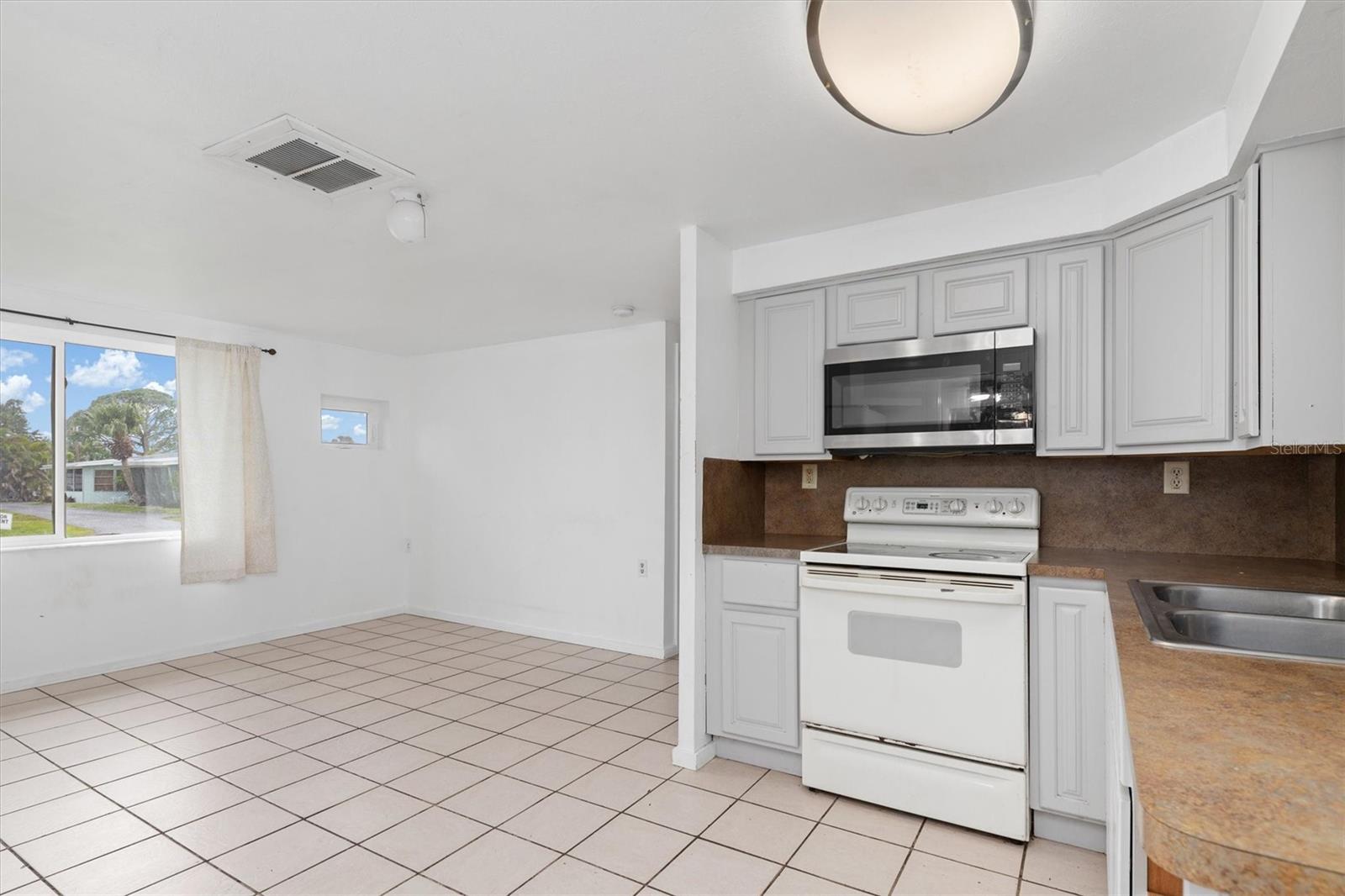 90 W COWLES ST, ENGLEWOOD, FL, 34223