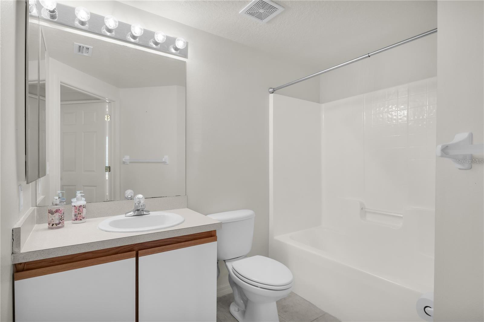 6433 CYPRESSDALE DR #102, RIVERVIEW, FL, 33578