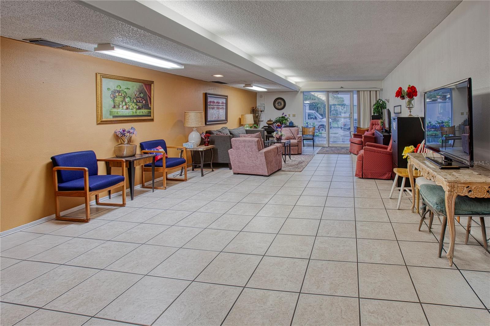 TB8407366 Property Photo