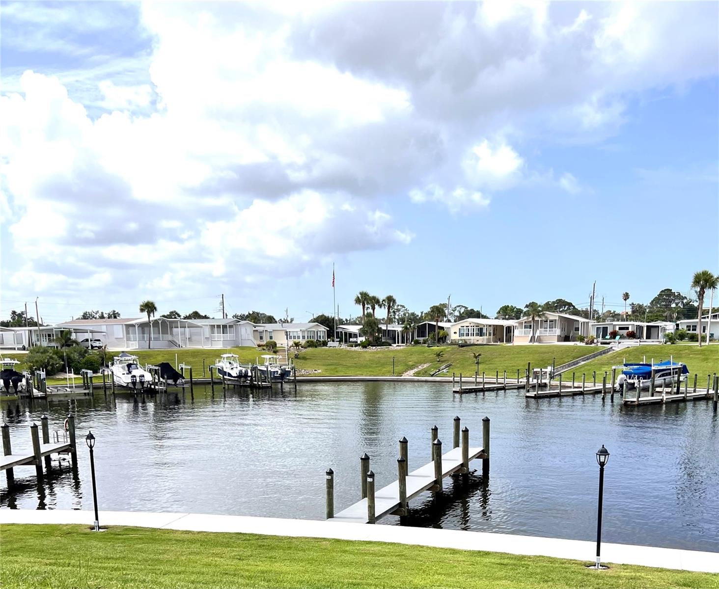 777 N GREEN CIR #152, VENICE, FL, 34285