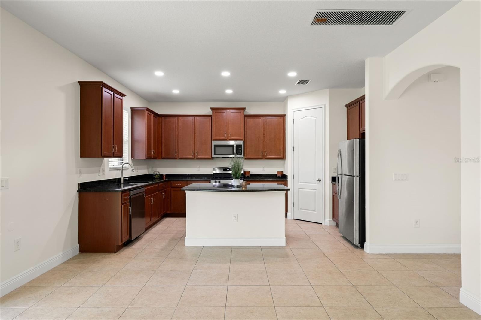 19820 LONESOME PINE DR, LAND O LAKES, FL, 34638