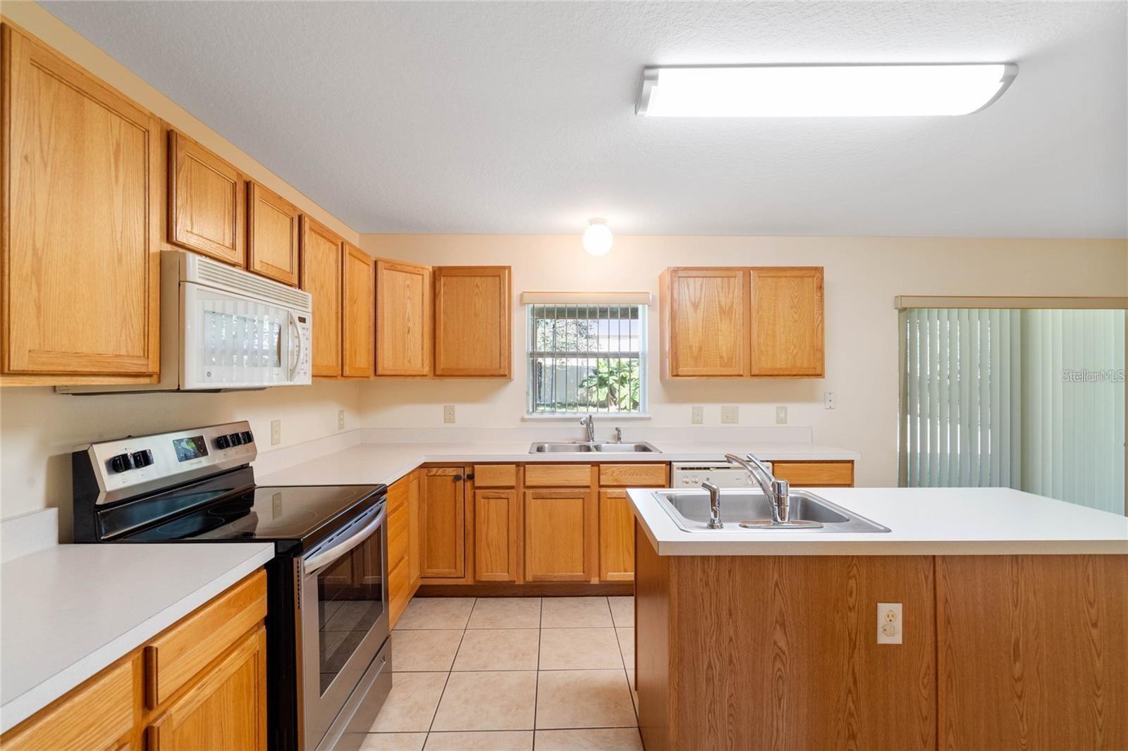 2670 S PALMETTO RIDGE CIR, APOPKA, FL, 32712