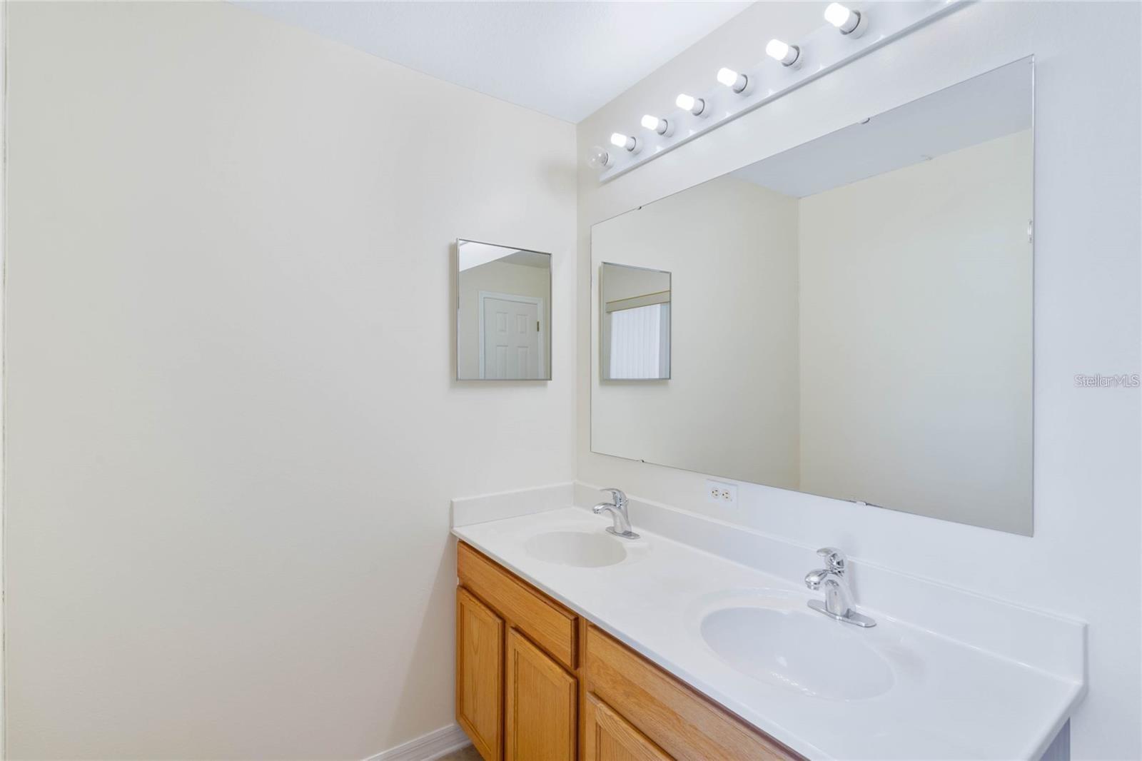 2670 S PALMETTO RIDGE CIR, APOPKA, FL, 32712