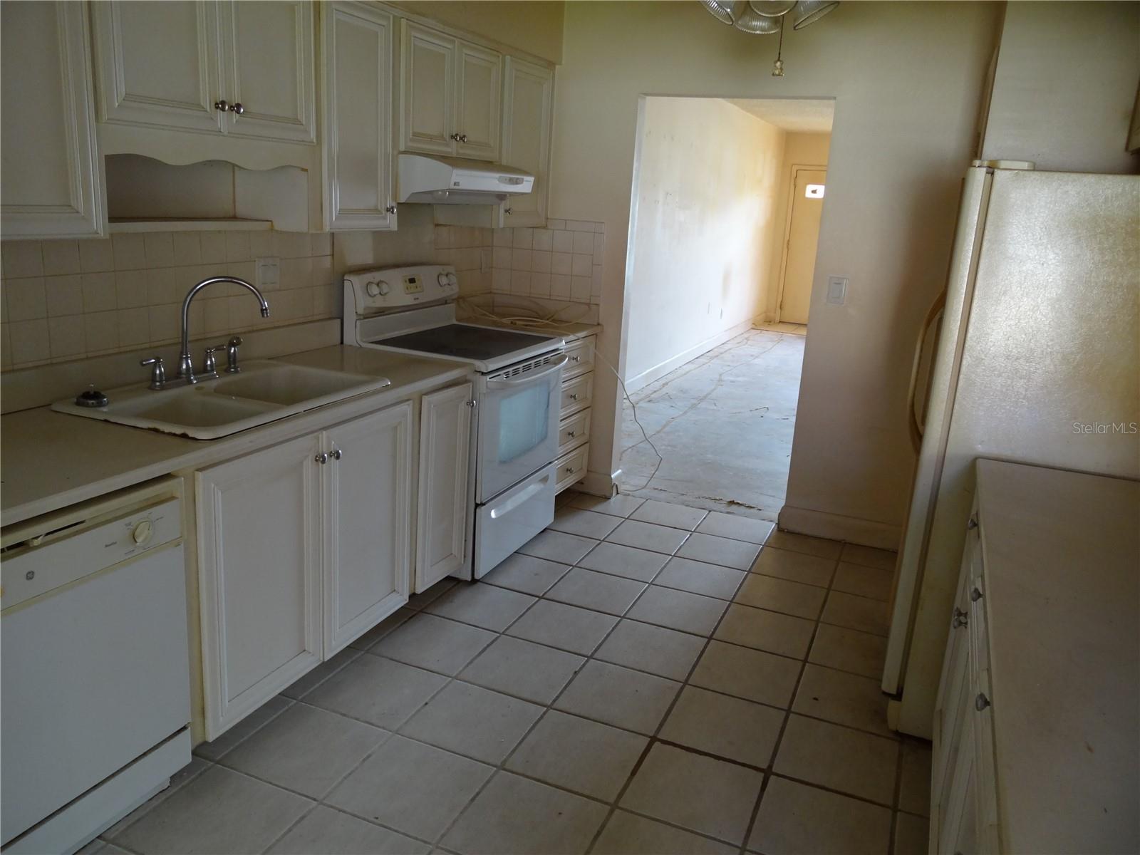 TB8407400 Property Photo