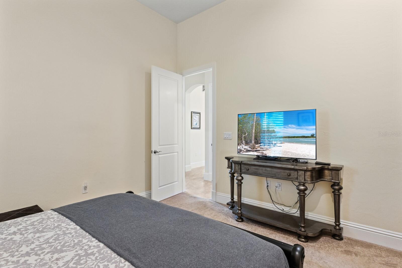 A4658914 Property Photo