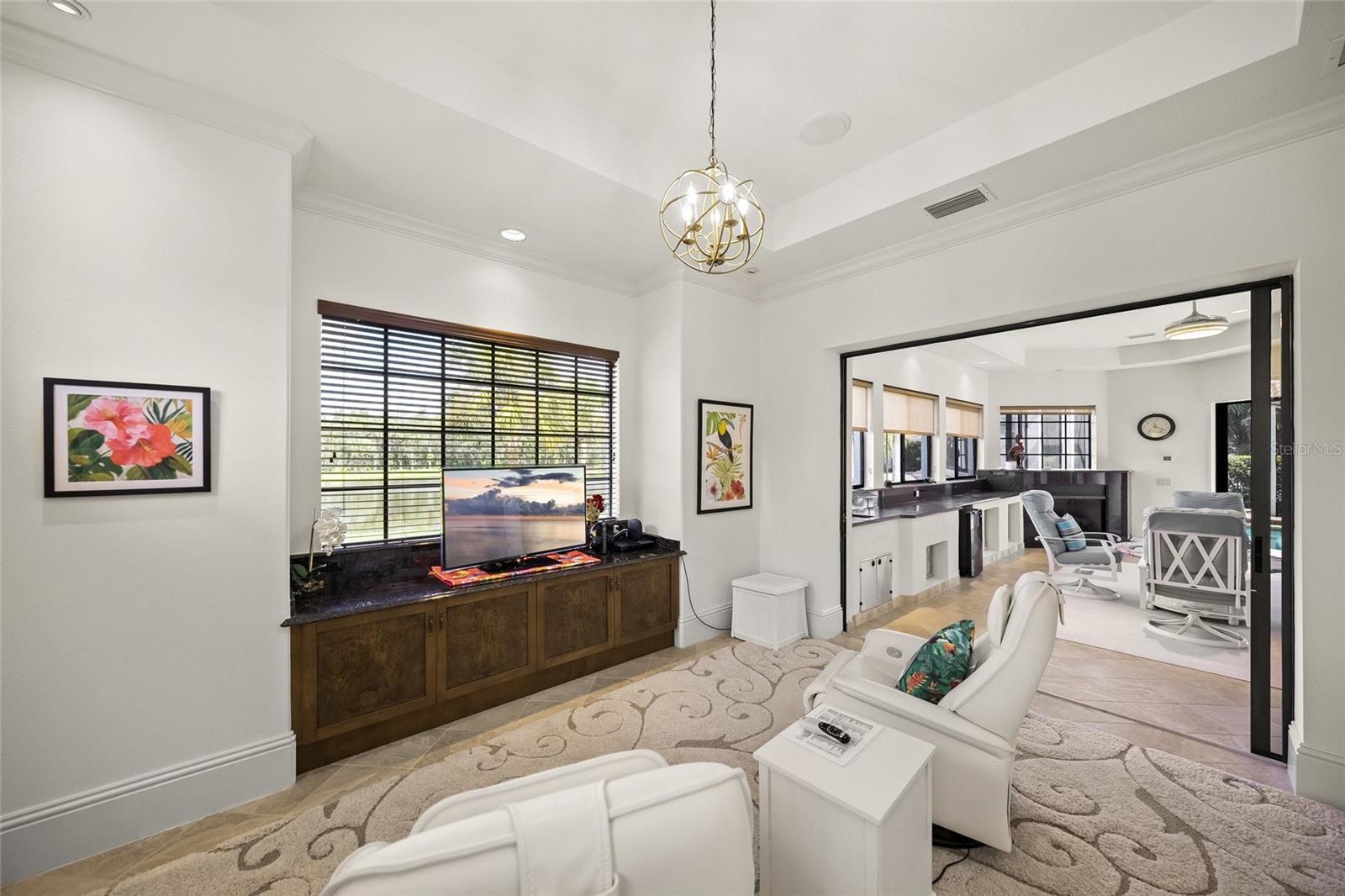 A4658917 Property Photo