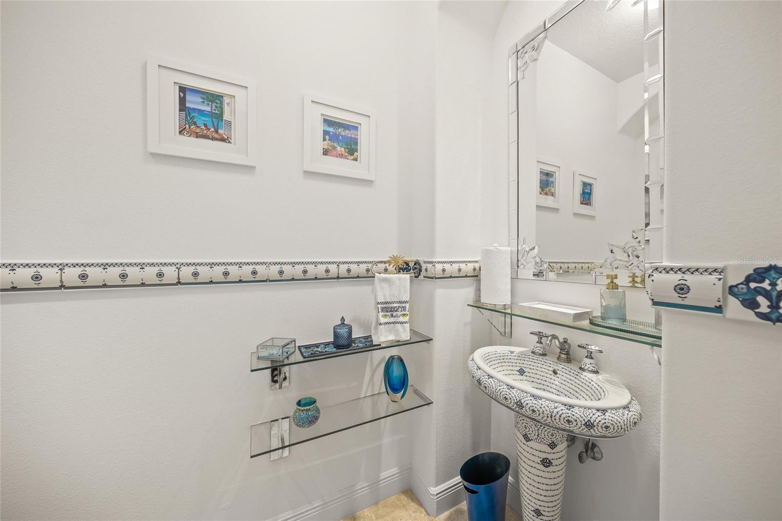 A4658917 Property Photo