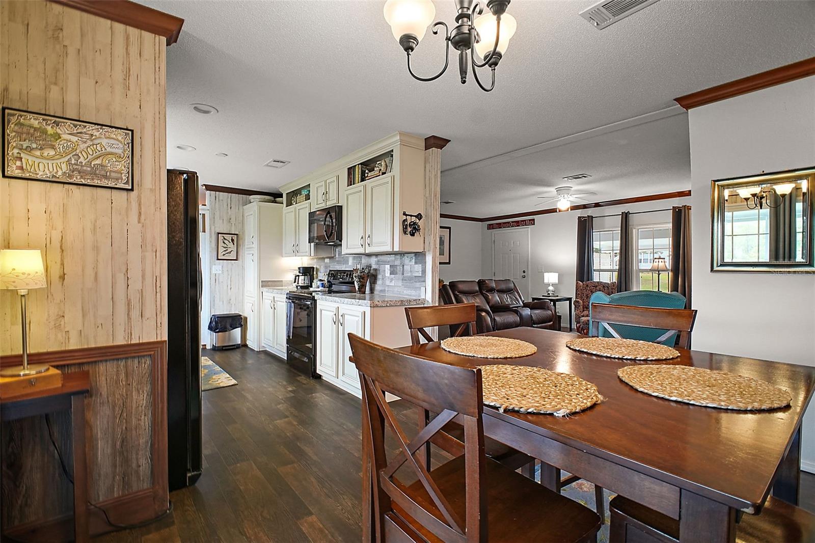 2551 CAYMAN CIR, ZELLWOOD, FL, 32798