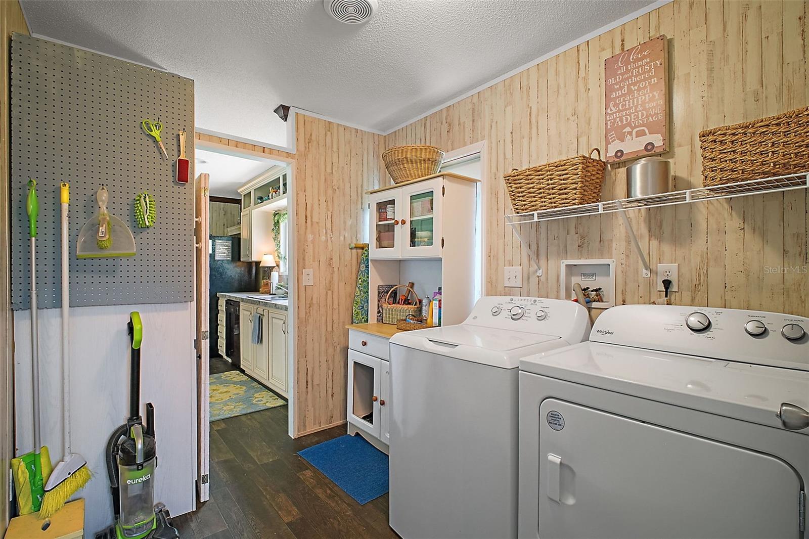 2551 CAYMAN CIR, ZELLWOOD, FL, 32798