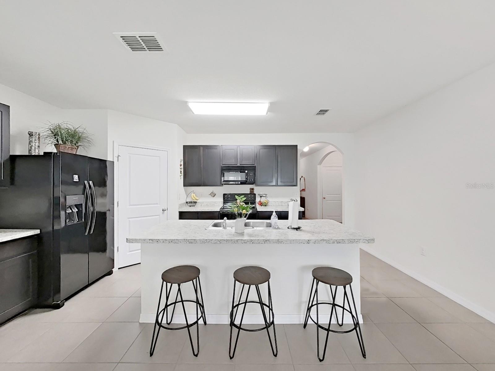 8112 BILSTON VILLAGE LN, GIBSONTON, FL, 33534