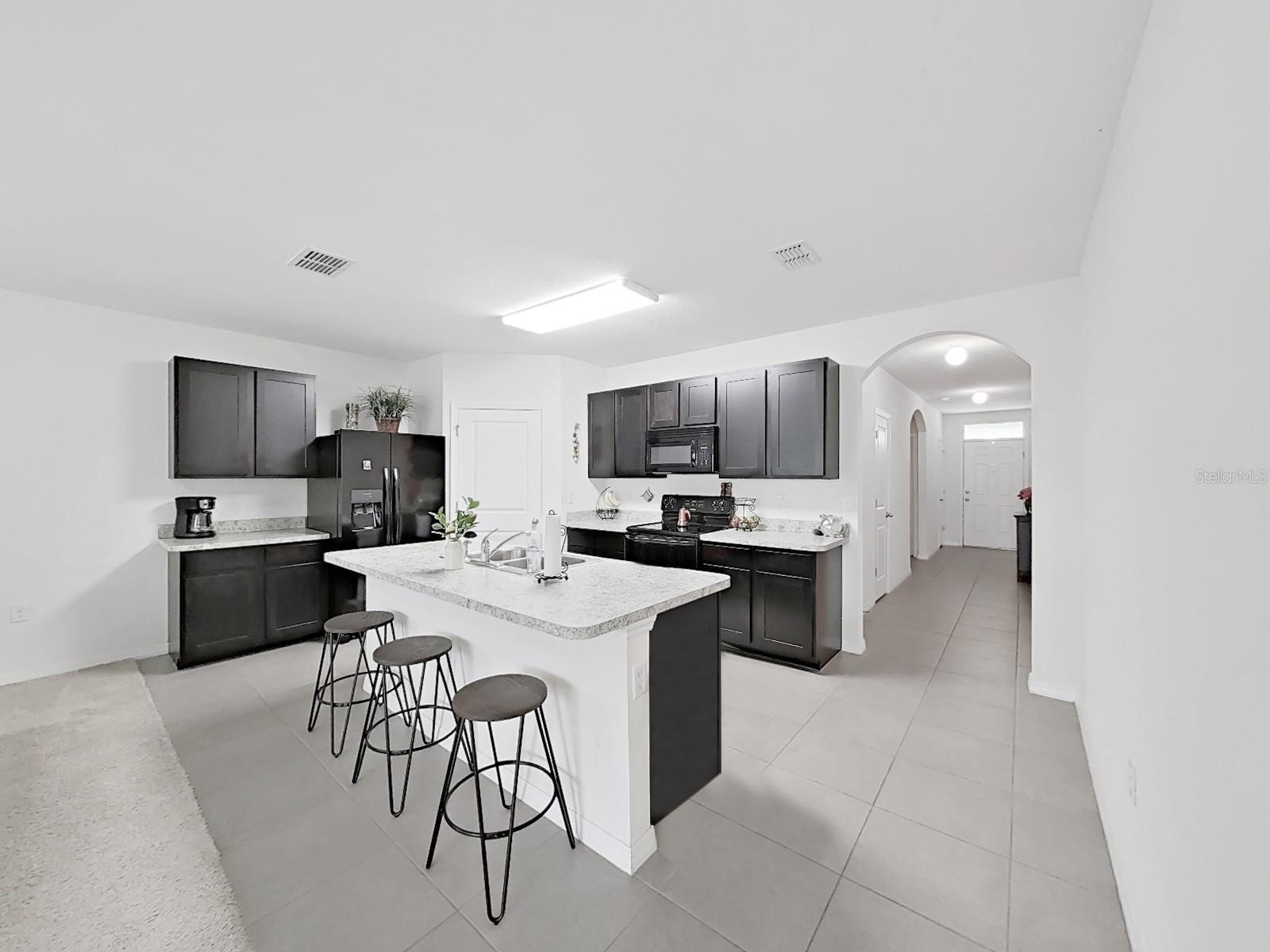 8112 BILSTON VILLAGE LN, GIBSONTON, FL, 33534