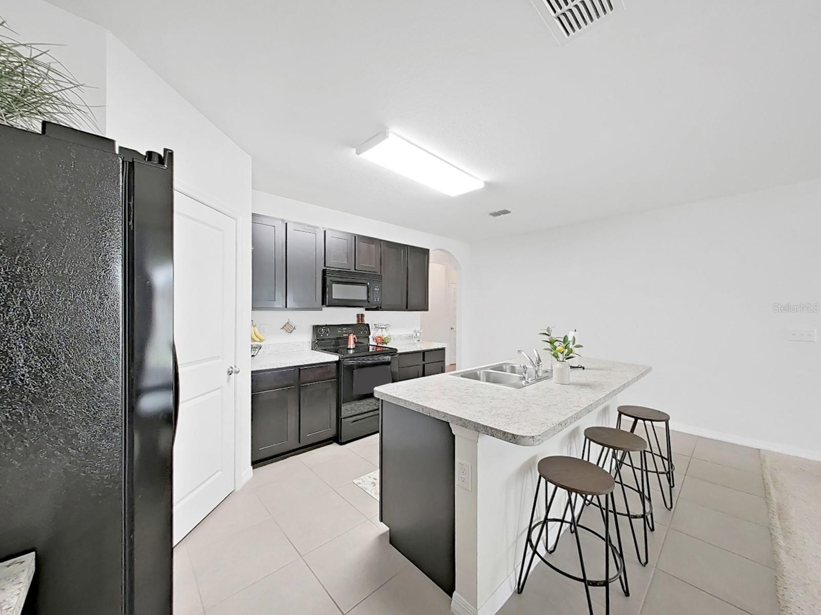 8112 BILSTON VILLAGE LN, GIBSONTON, FL, 33534