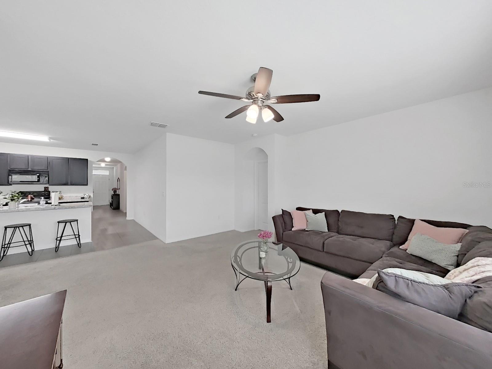 8112 BILSTON VILLAGE LN, GIBSONTON, FL, 33534