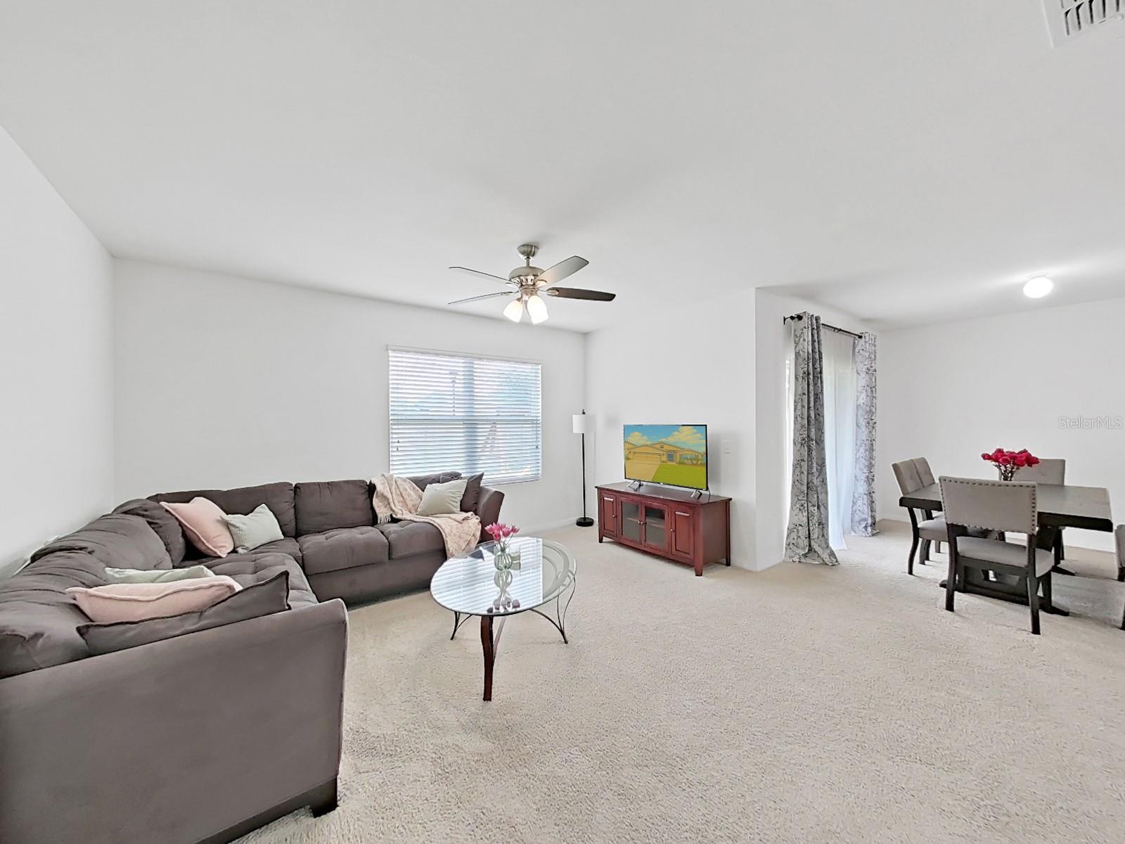 8112 BILSTON VILLAGE LN, GIBSONTON, FL, 33534