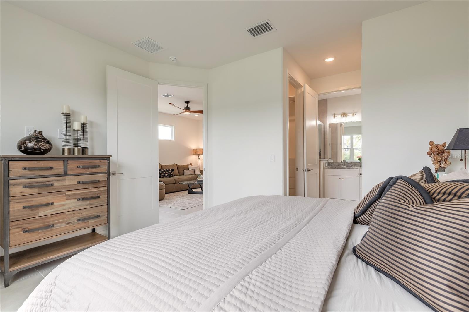 3053 ISLES WAY, NEW SMYRNA BEACH, FL, 32168