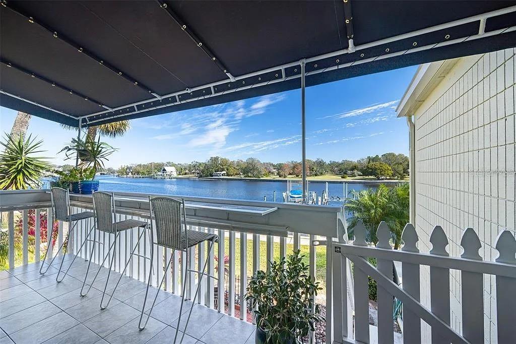 2424 W TAMPA BAY BLVD #L301, TAMPA, FL, 33607