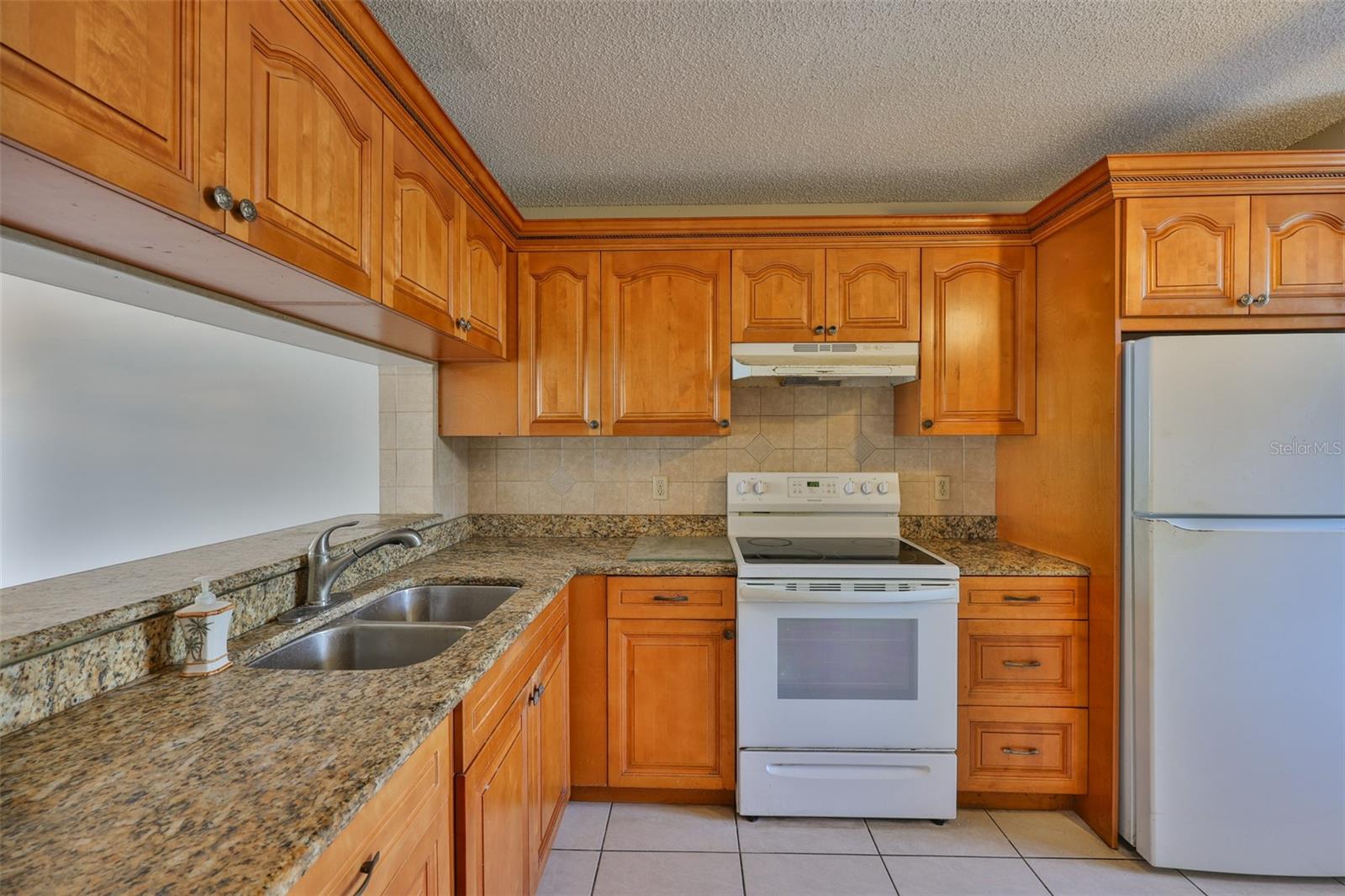 2424 W TAMPA BAY BLVD #L301, TAMPA, FL, 33607