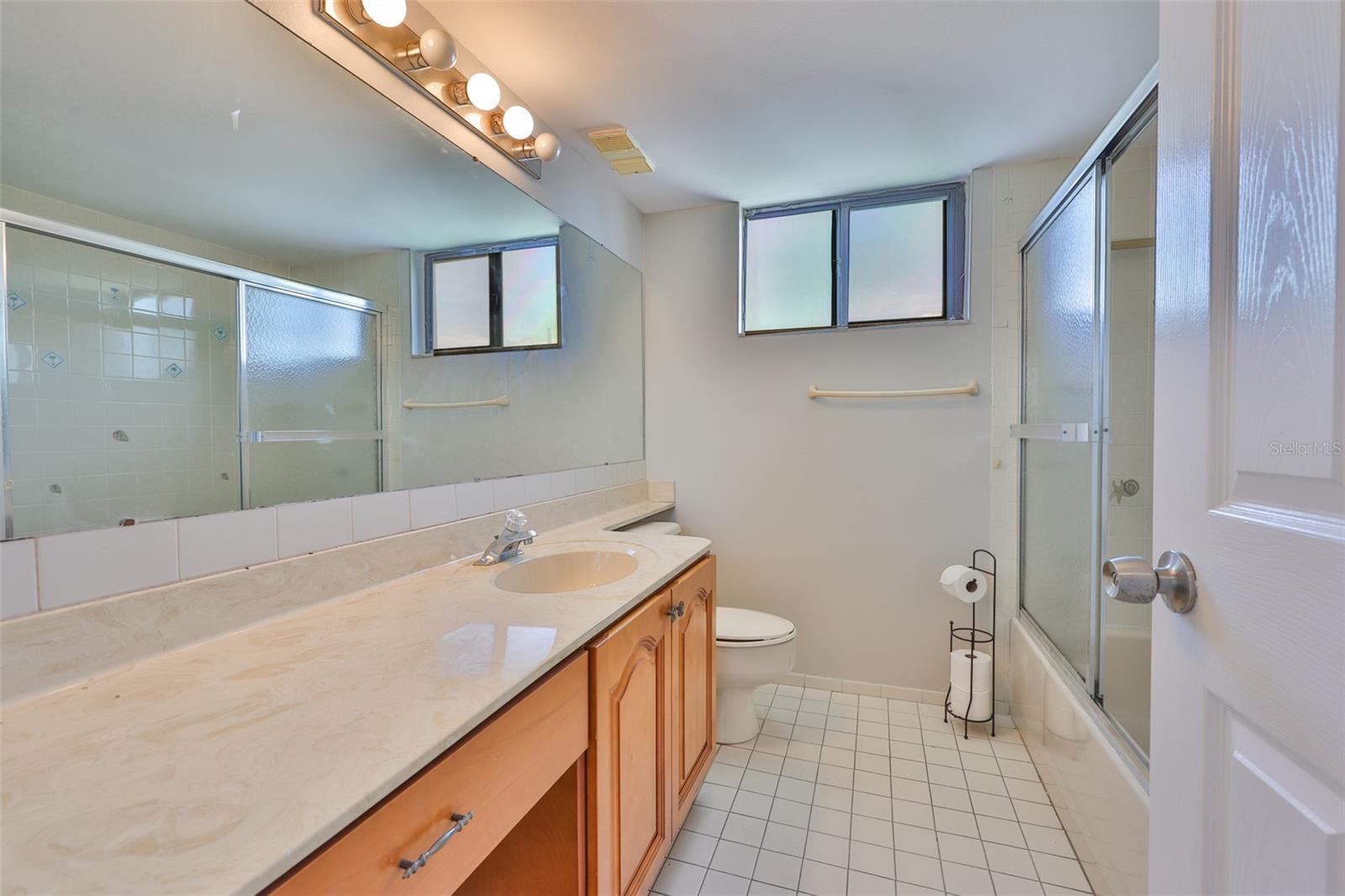 2424 W TAMPA BAY BLVD #L301, TAMPA, FL, 33607