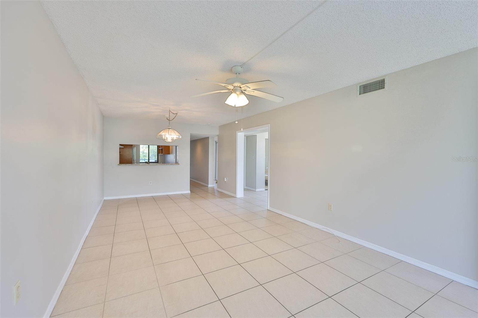 2424 W TAMPA BAY BLVD #L301, TAMPA, FL, 33607