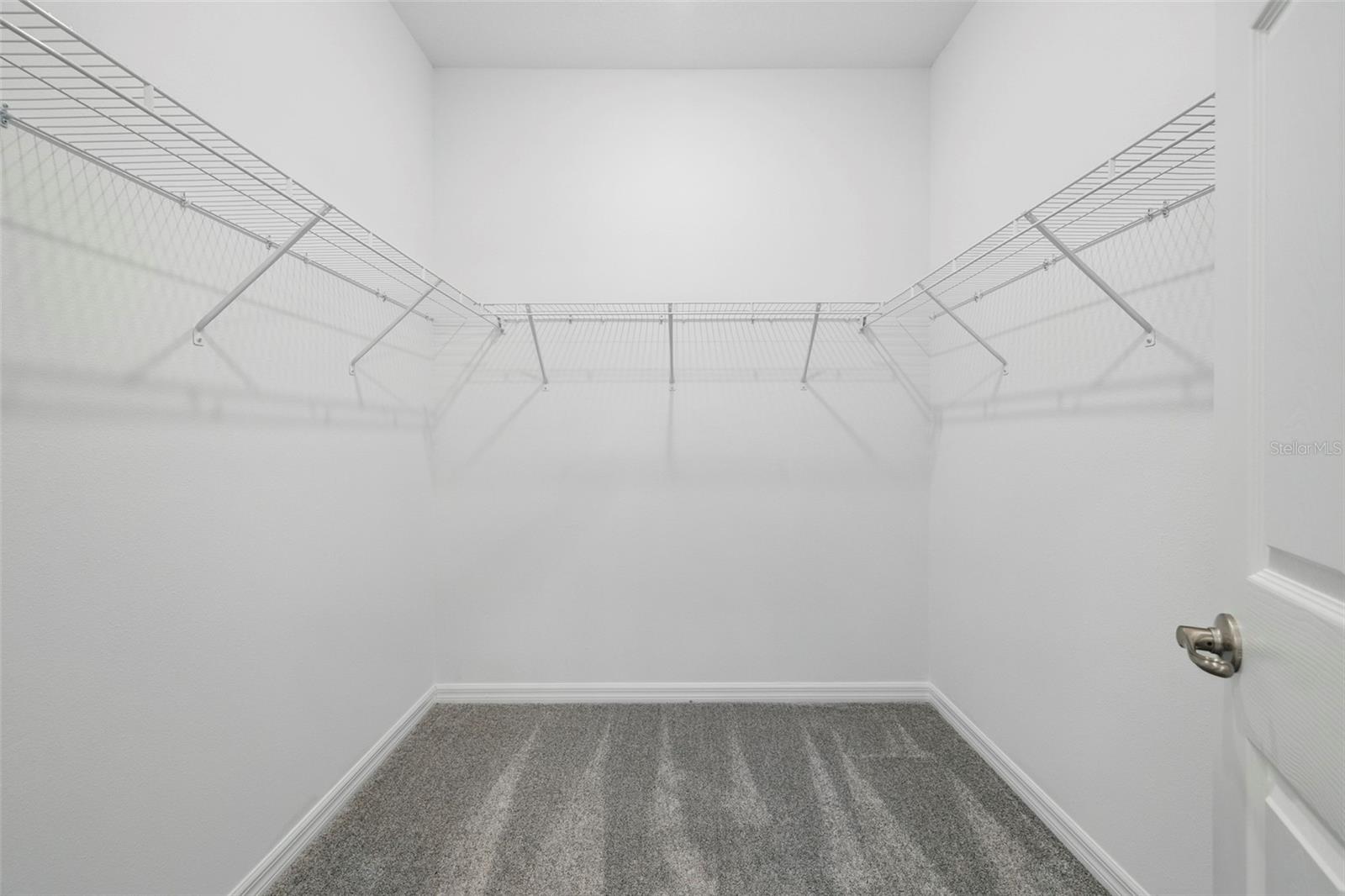 27476 BLACK KITE AVE, HOWEY IN THE HILLS, FL, 34737