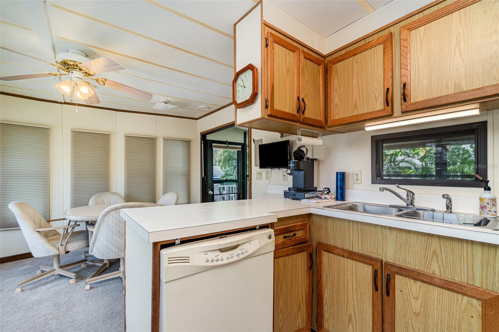 V4943811 Property Photo