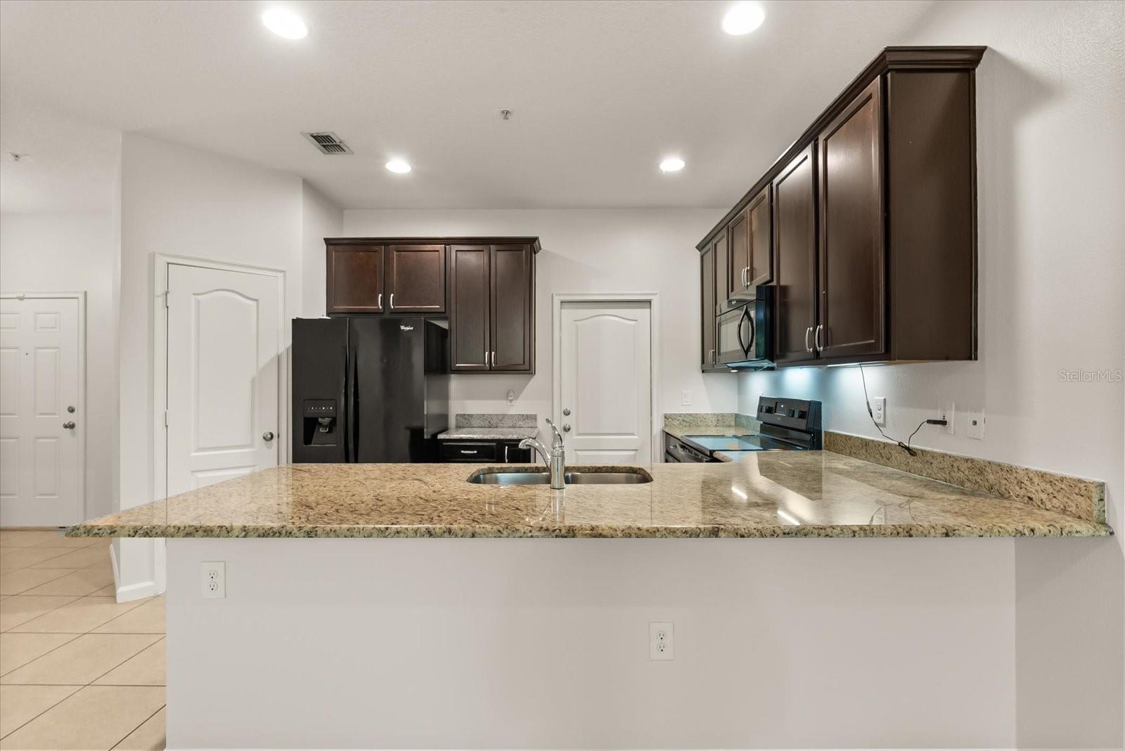 2048 SWITCH GRASS CIR, OCOEE, FL, 34761