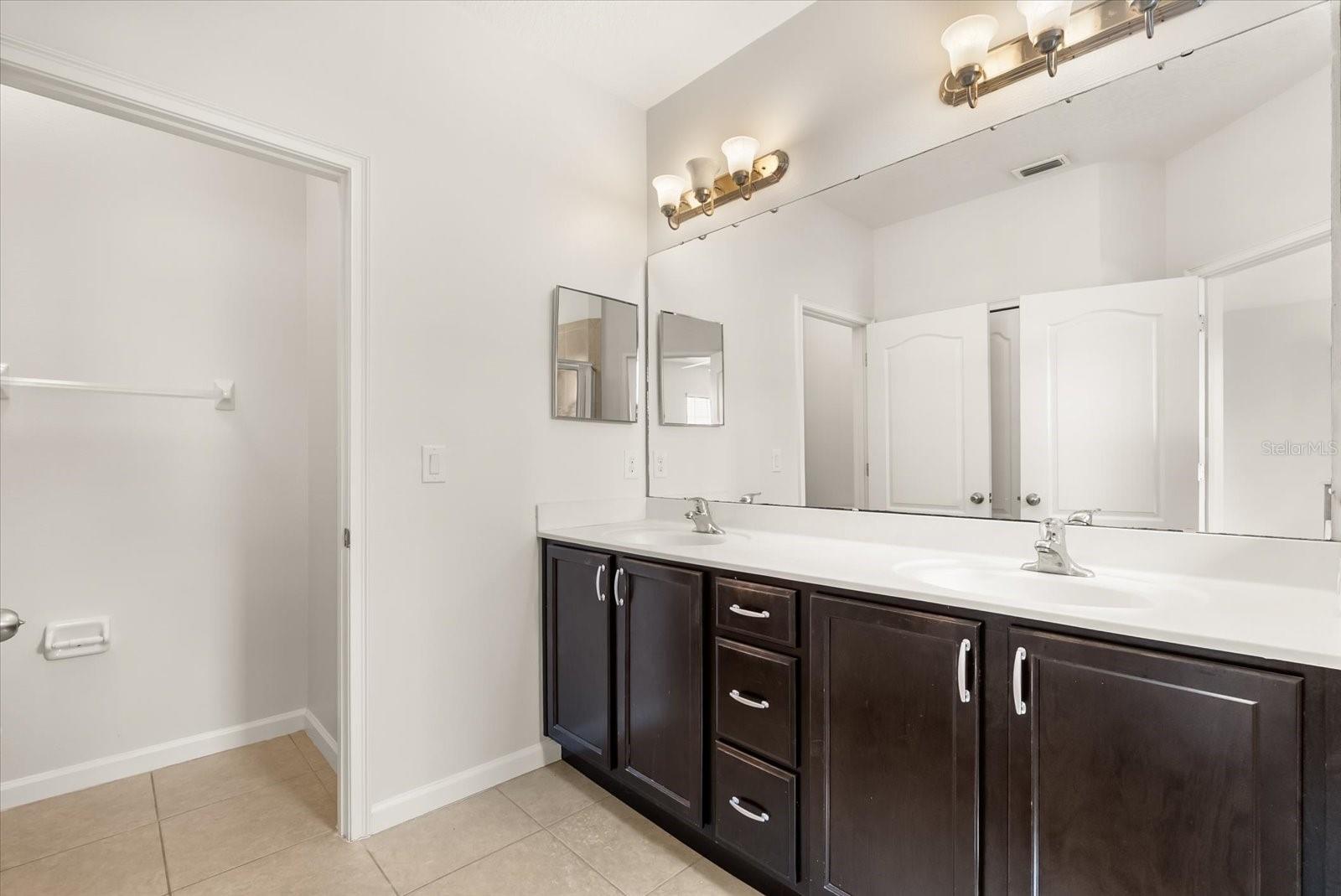 2048 SWITCH GRASS CIR, OCOEE, FL, 34761